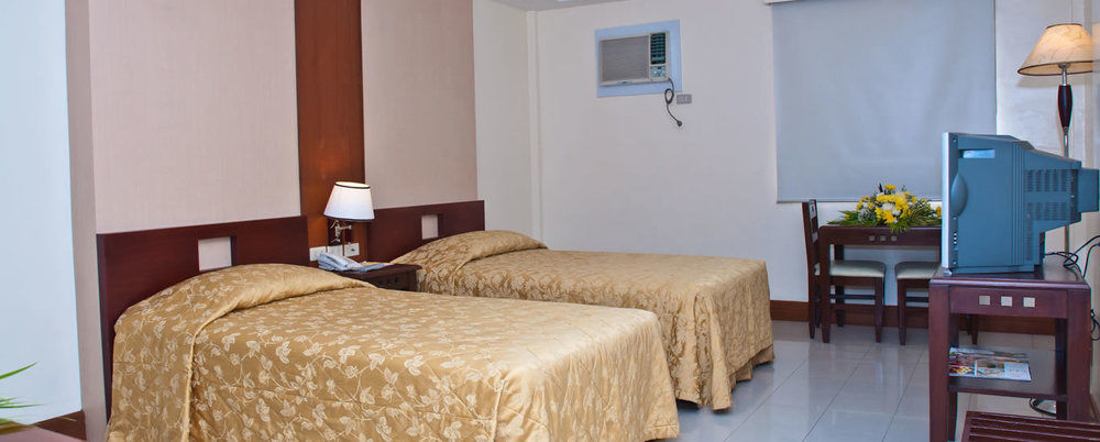 Cherry Blossoms Hotel 마닐라 외부 사진